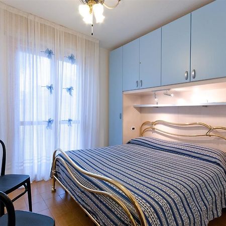 White Star Apartment Бибионе Екстериор снимка
